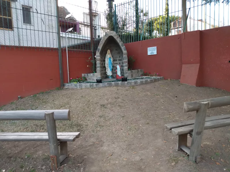 Virgen de Lourdes 3
